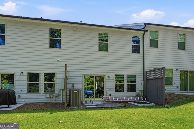 5652 Plain Field Lane, Lilburn, GA 30047