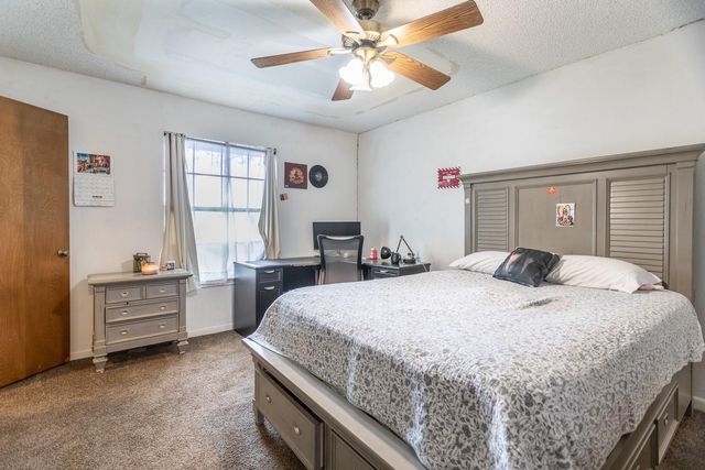 2821 Harkey Road, Pearland, TX 77584