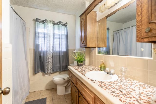 2821 Harkey Road, Pearland, TX 77584