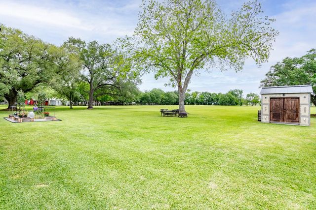 2821 Harkey Road, Pearland, TX 77584