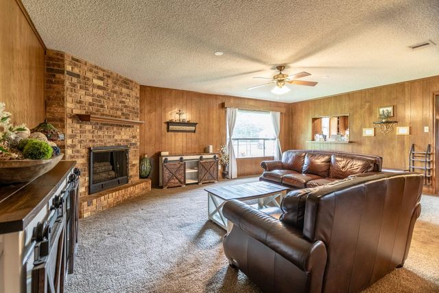 2821 Harkey Road, Pearland, TX 77584