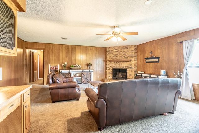 2821 Harkey Road, Pearland, TX 77584