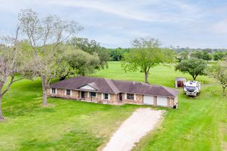 2821 Harkey Road, Pearland, TX 77584