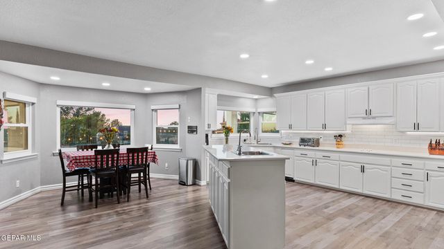 871 VIA ALEGRE Lane, El Paso, TX 79912