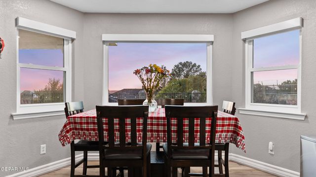 871 VIA ALEGRE Lane, El Paso, TX 79912