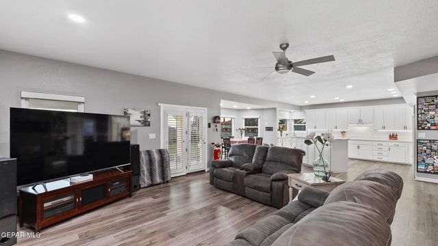 871 VIA ALEGRE Lane, El Paso, TX 79912