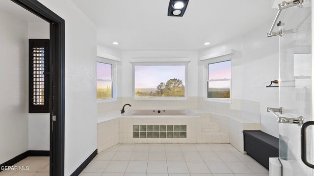 871 VIA ALEGRE Lane, El Paso, TX 79912