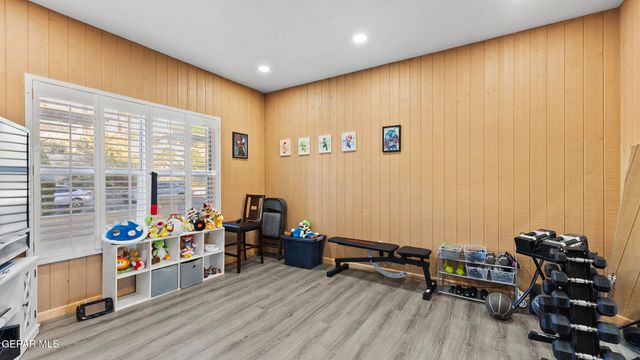 871 VIA ALEGRE Lane, El Paso, TX 79912