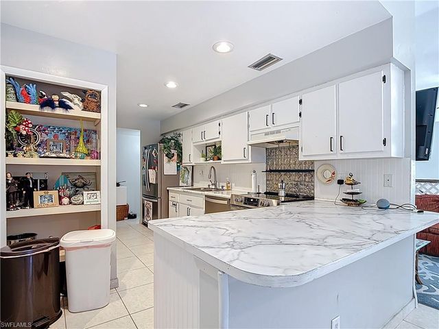 8628 Yukon CT, St. James City, FL 33956