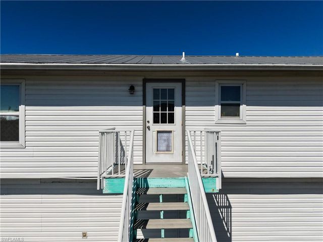 8628 Yukon CT, St. James City, FL 33956