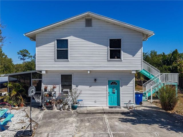 8628 Yukon CT, St. James City, FL 33956