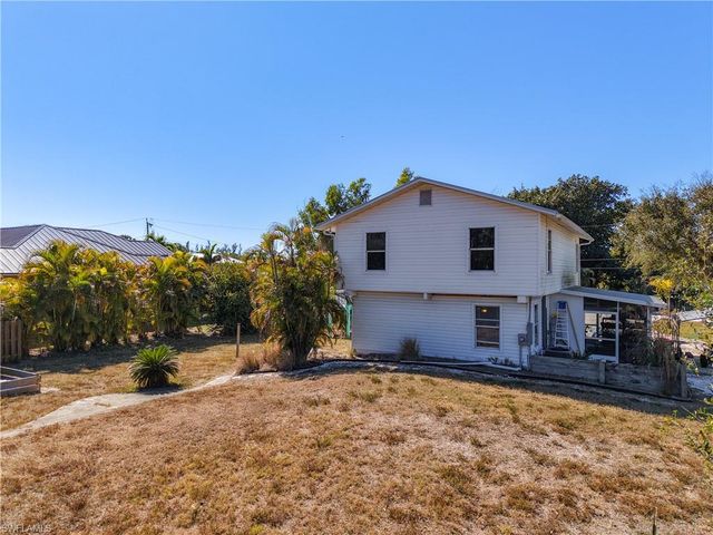 8628 Yukon CT, St. James City, FL 33956