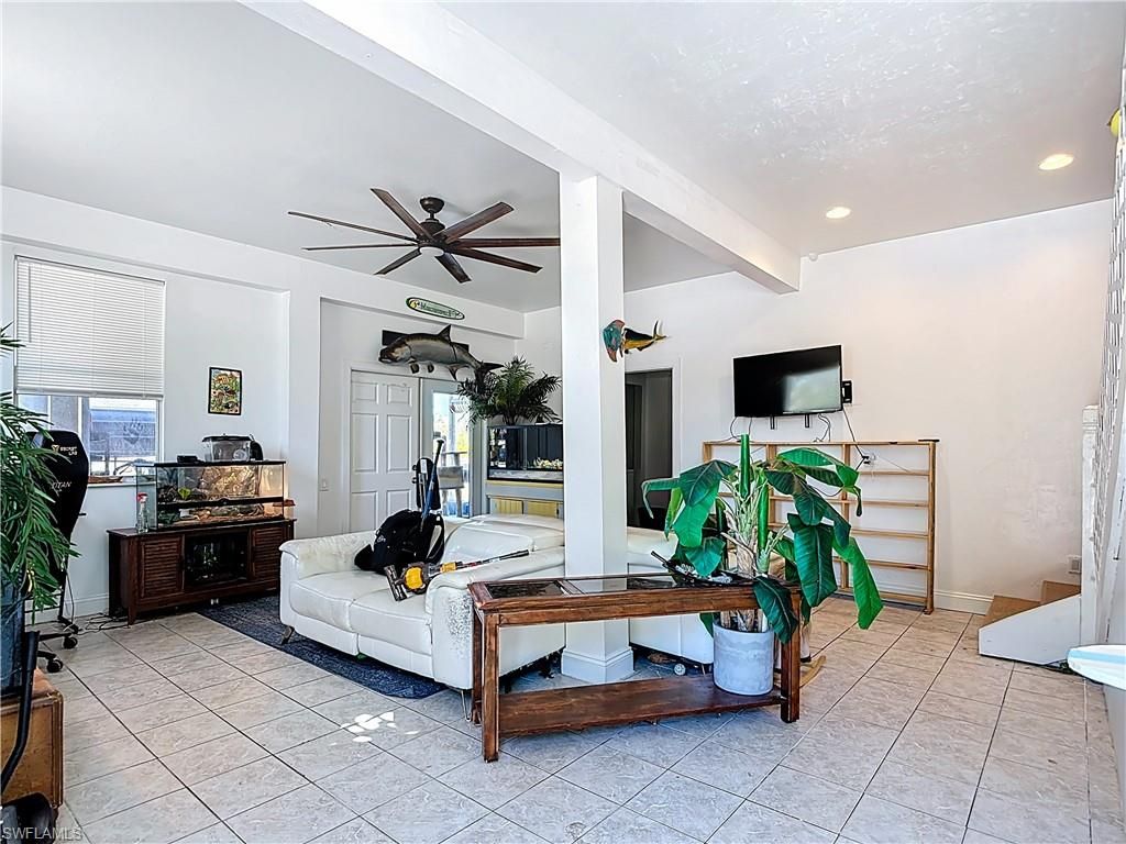 8628 Yukon CT, ST. JAMES CITY, FL 33956 — photo 3