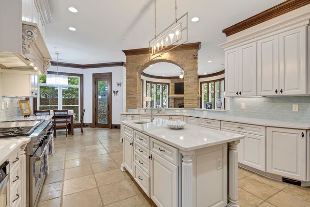 561 WILD ELM CV, Memphis, TN 38120