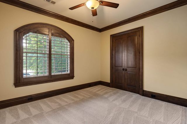 561 WILD ELM CV, Memphis, TN 38120