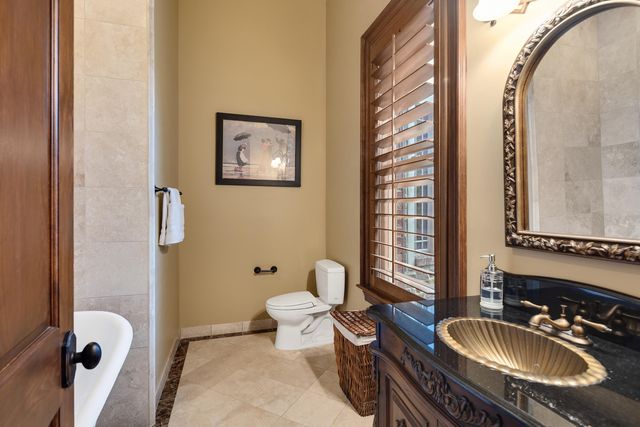 561 WILD ELM CV, Memphis, TN 38120