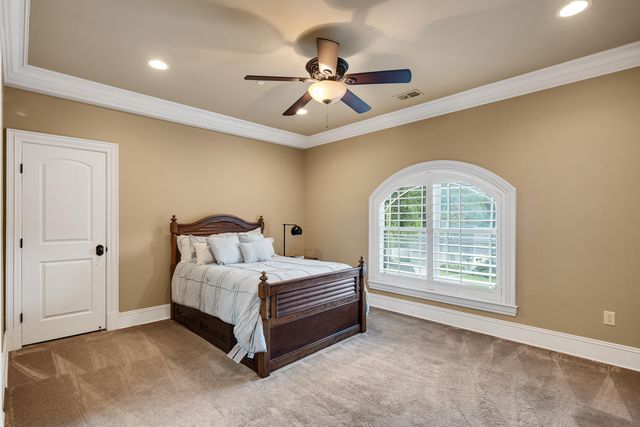 561 WILD ELM CV, Memphis, TN 38120