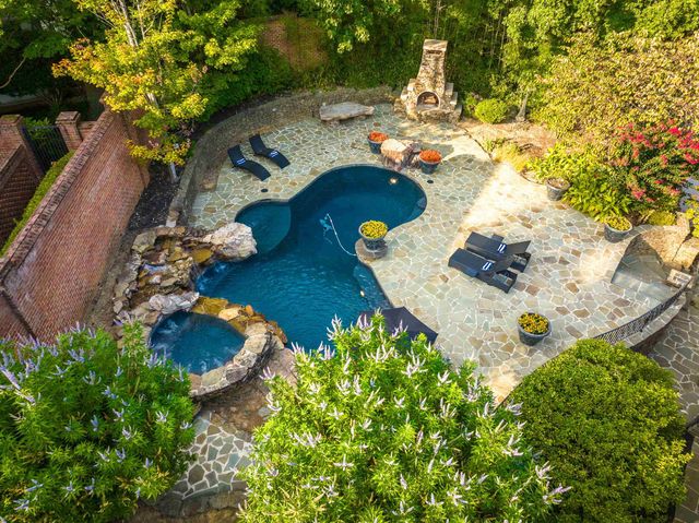 561 WILD ELM CV, Memphis, TN 38120