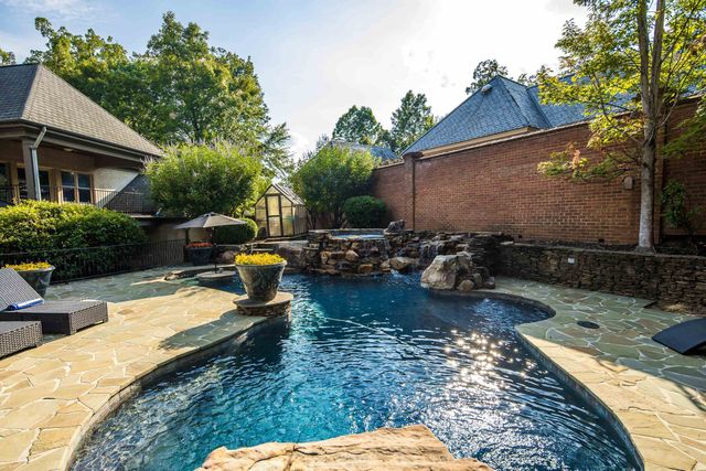 561 WILD ELM CV, Memphis, TN 38120