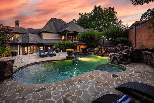 561 WILD ELM CV, Memphis, TN 38120