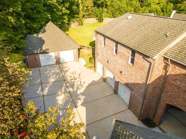 561 WILD ELM CV, Memphis, TN 38120