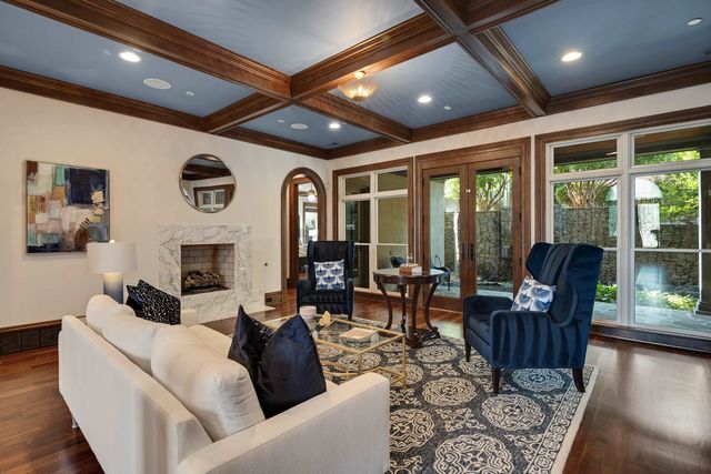 561 WILD ELM CV, Memphis, TN 38120