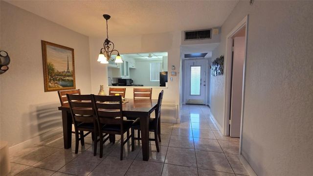 5111 W Oakland Park Boulevard 104, Lauderdale Lakes, FL 33313