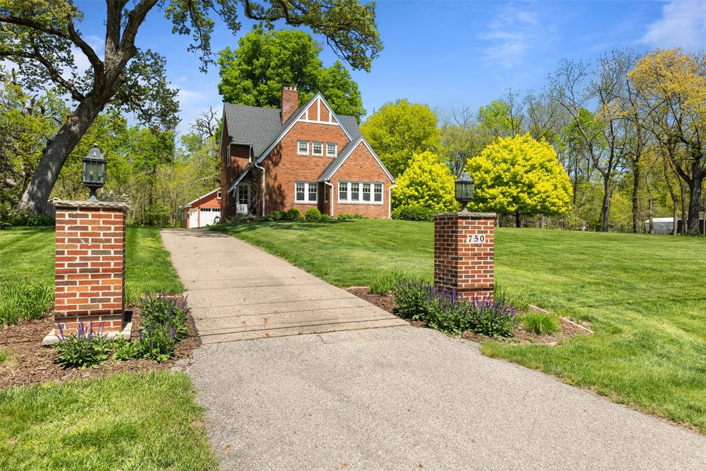 750 NE 60th Avenue, Des Moines, IA 50313