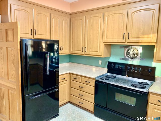 52 Goffe Terrace, New Haven, CT 06511