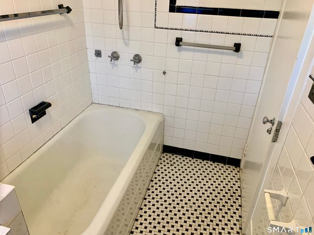 52 Goffe Terrace, New Haven, CT 06511