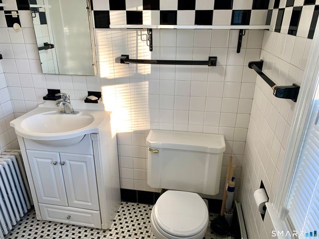 52 Goffe Terrace, New Haven, CT 06511