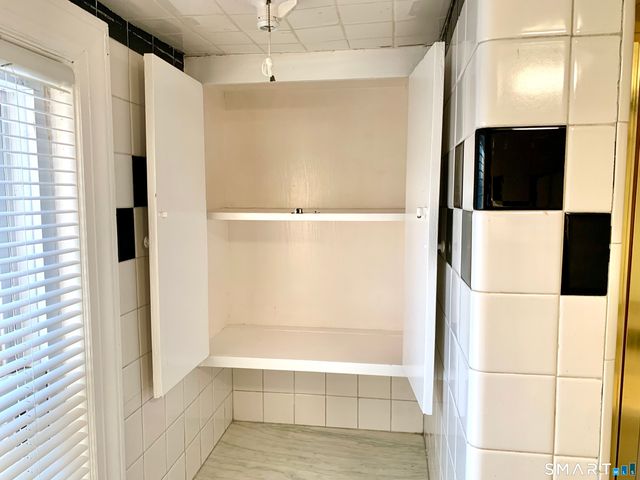 52 Goffe Terrace, New Haven, CT 06511