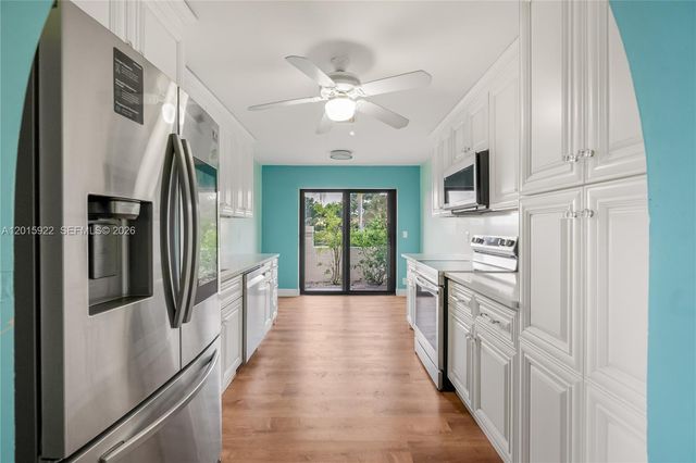20013 Mona Circle, Boca Raton, FL 33434