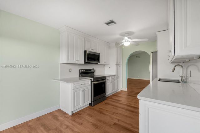 20013 Mona Circle, Boca Raton, FL 33434