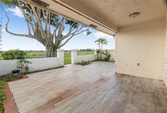 20013 Mona Circle, Boca Raton, FL 33434