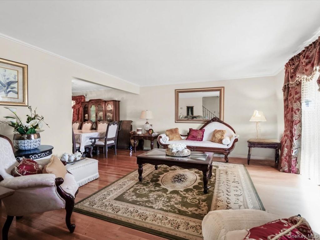 712 Partridge Avenue, West Hempstead, NY 11552 — photo 2