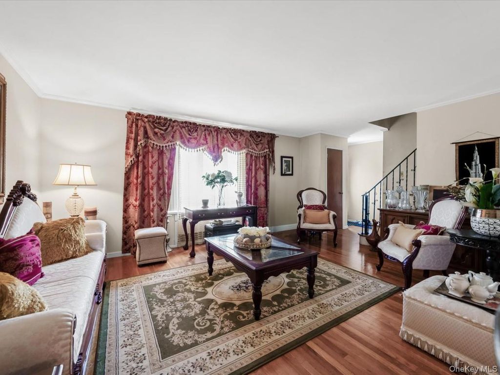 712 Partridge Avenue, West Hempstead, NY 11552 — photo 3