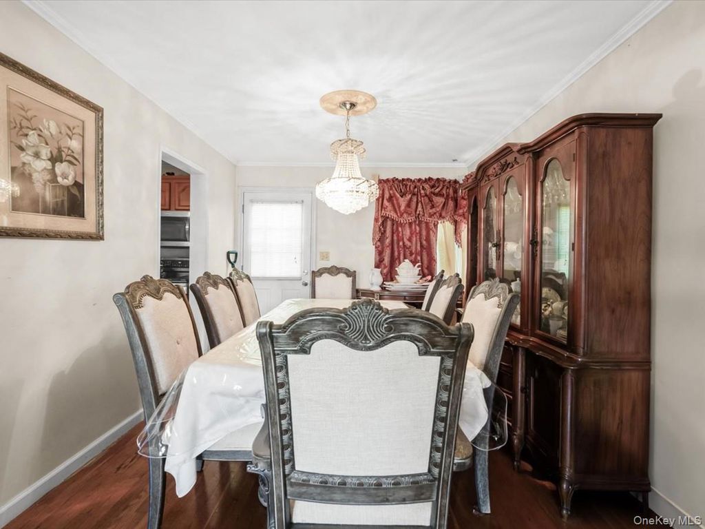 712 Partridge Avenue, West Hempstead, NY 11552 — photo 4