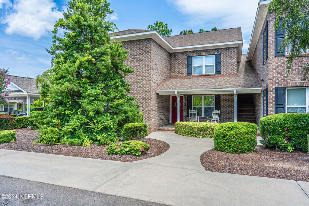 126 Old Course Road, Aberdeen, NC 28315