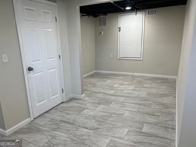 1255 Pine Avenue, East Point, GA 30344