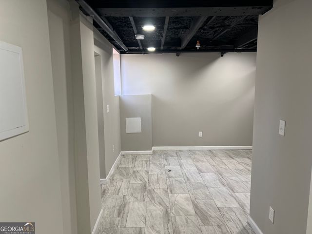 1255 Pine Avenue, East Point, GA 30344