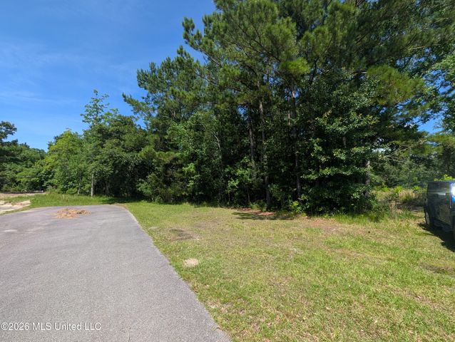 2332 Airport Drive, Diamondhead, MS 39525