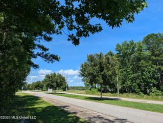 2332 Airport Drive, Diamondhead, MS 39525