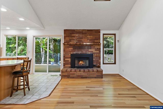 1995 History Ct S, Salem, OR 97302