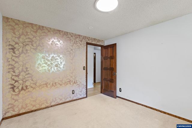 1995 History Ct S, Salem, OR 97302