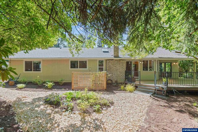 1995 History Ct S, Salem, OR 97302