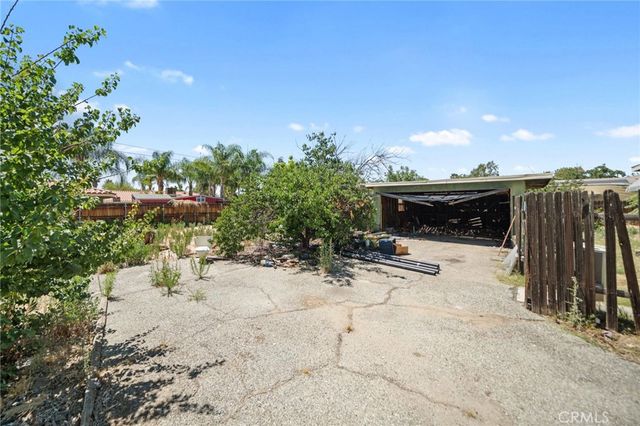 541 S Buena Vista, Hemet, CA 92543