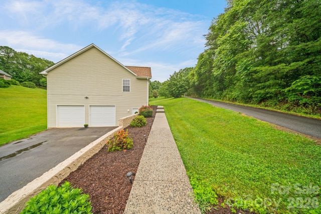 77 Sherry Lane, Leicester, NC 28748