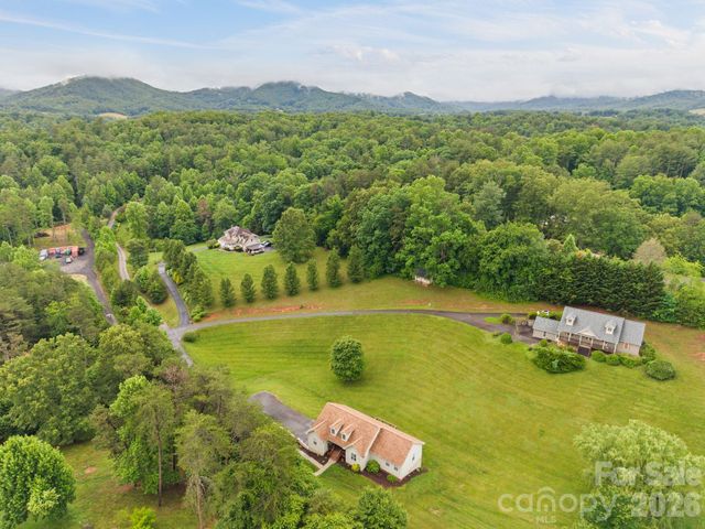 77 Sherry Lane, Leicester, NC 28748