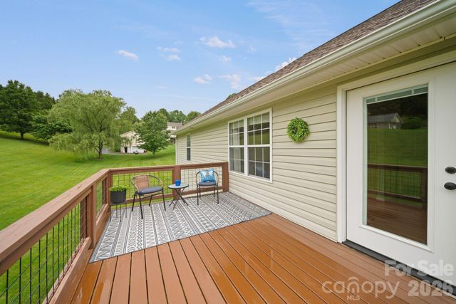 77 Sherry Lane, Leicester, NC 28748